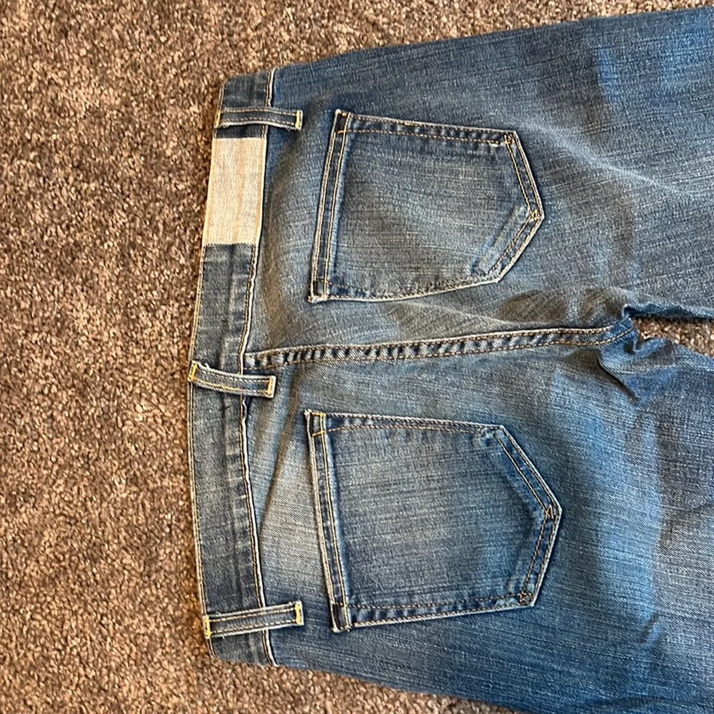 Elizabeth and James Textile flare jeans - Picture 3 of 9